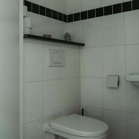 Alojamento de Acomodação e Pequeno-almoço Du Parc 4*