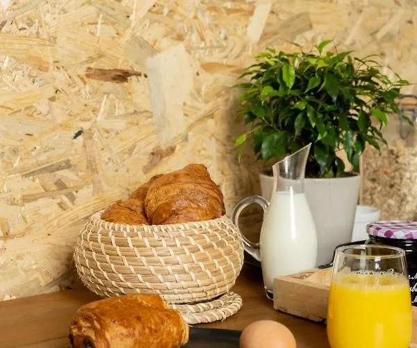 Alojamento de Acomodação e Pequeno-almoço Du Parc 4*